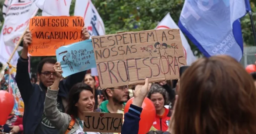 Professores do município suspendem a greve e retornam ao trabalho hoje (07); Servidores da rede estadual permanecem paralisados