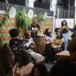 Cabeça de Nego: o ateliê que transforma a calçada em território de arte, memória e autonomia 