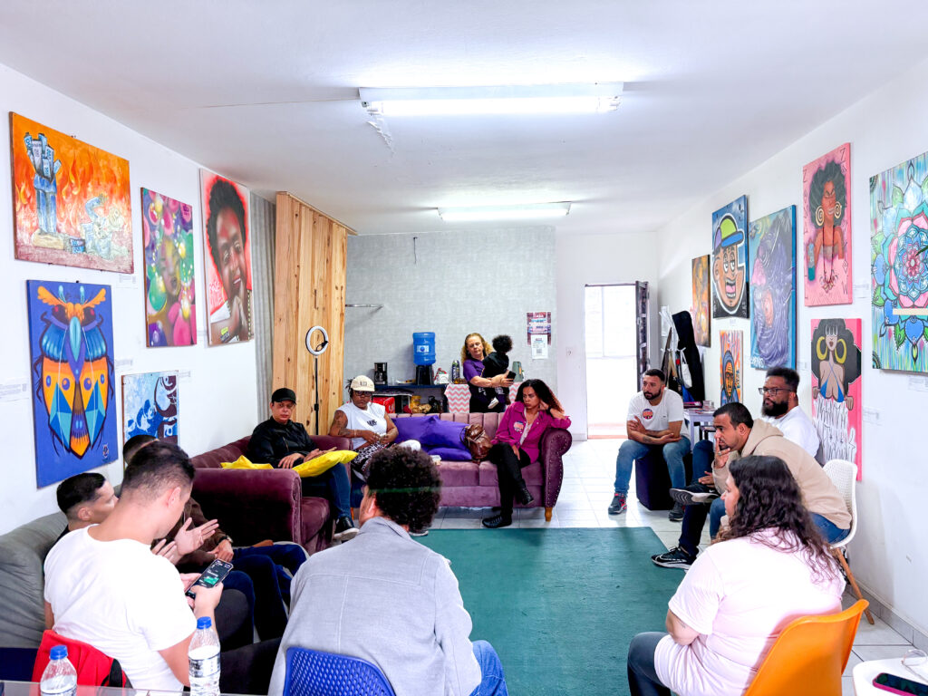 Manifesto pelo Jornalismo Periférico e Comunitário e pela Efetivação Da Lei Vai Comunica